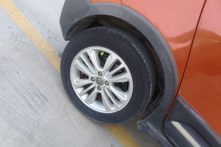 Used Haval H1 2016 Blue Label 1.5L AMT Urban Model Right Rear Wheel Hub