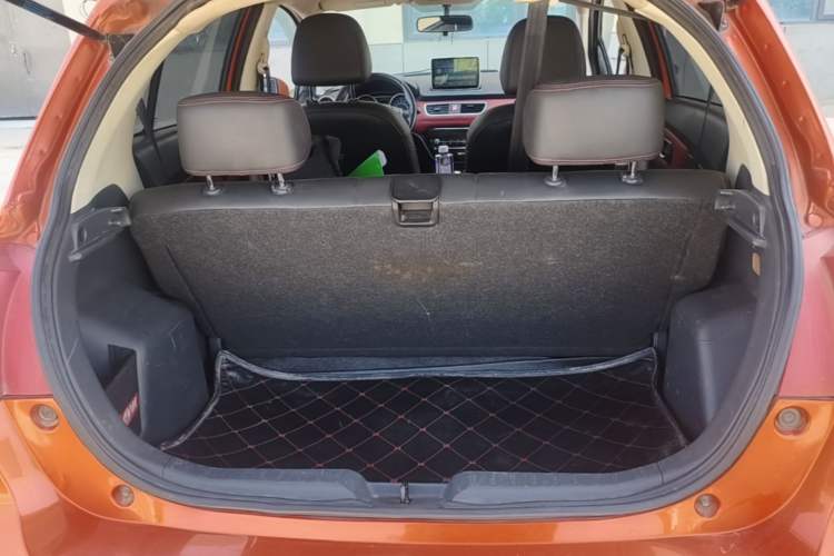 Used Haval H1 2016 Blue Label 1.5L AMT Urban Model Trunk