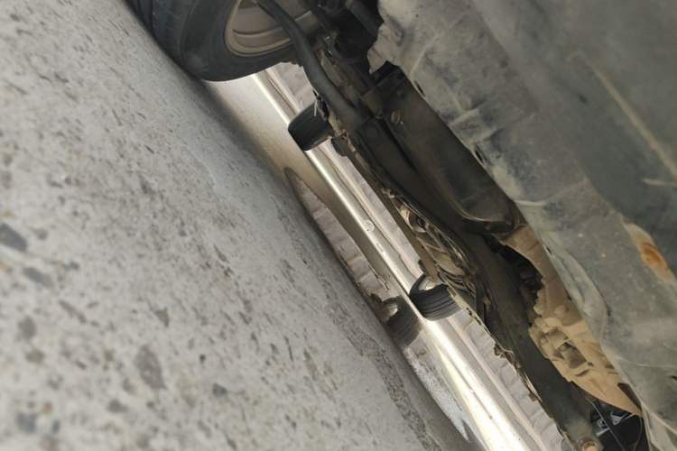 Used Haval H1 2016 Red-Label 1.5L AMT Luxury Model Chassis Front Right