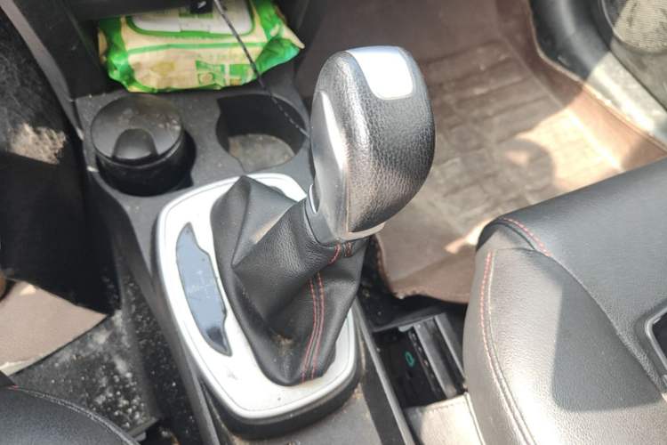 Used Haval H1 2016 Red-Label 1.5L AMT Luxury Model Gear Lever