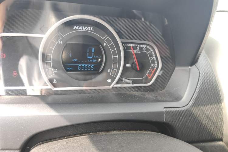 Used Haval H1 2016 Red-Label 1.5L AMT Luxury Model Odometer Close Up