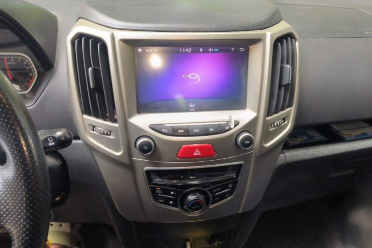 Used Haval H1 2016 Red-Label 1.5L AMT Luxury Model Audio And AC Panel
