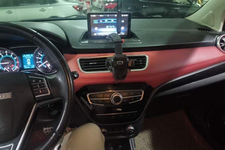 Used Haval H1 2016 Blue Label 1.5L AMT Luxury Model Audio And AC Panel