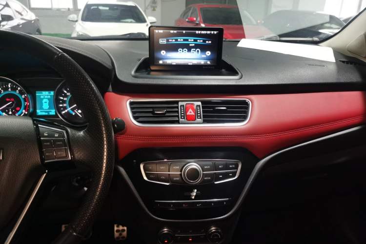 Used Haval H1 2016 Blue Label 1.5L AMT Luxury Model Audio And AC Panel