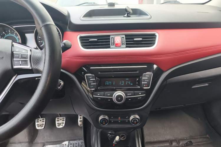 Used Haval H1 2016 Blue Label 1.5L Manual Urban Model Audio And AC Panel