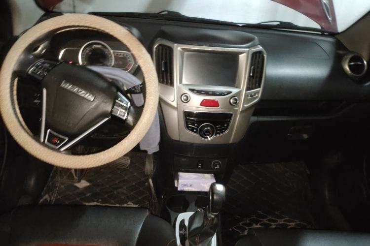 Used Haval H1 2016 Red-Label 1.5L AMT Luxury Model Center Console