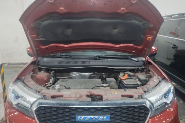 Used Haval H1 2016 Revised Version Blue Badge 1.5L AMT Luxury Edition Engine Bay