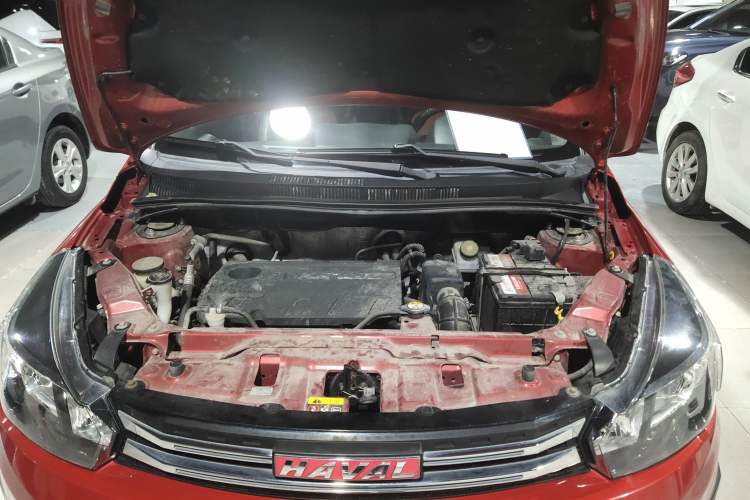 Used Haval H1 2016 Red-Label 1.5L AMT Luxury Model Engine Bay