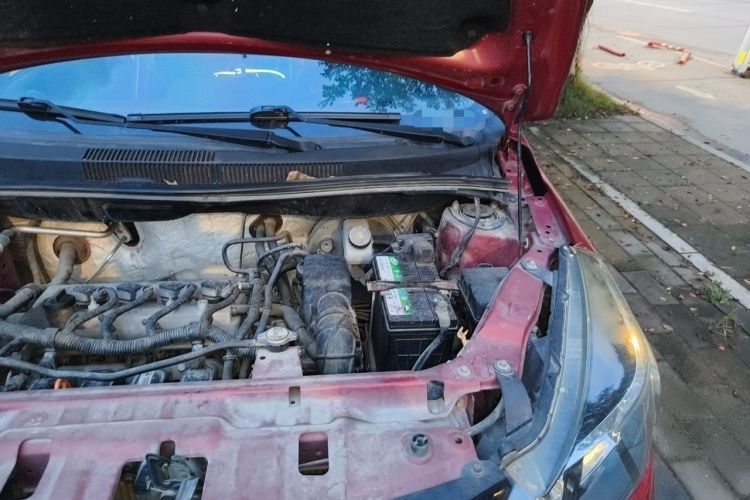 Used Haval H1 2016 Red Label 1.5L Manual Comfort Edition Engine Bay Left