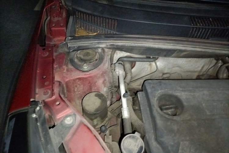 Used Haval H1 2016 Red Label 1.5L Manual Comfort Edition Engine Bay Right