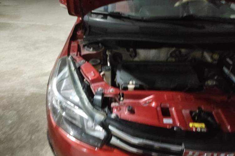 Used Haval H1 2016 Red-Label 1.5L AMT Luxury Model Engine Bay Right