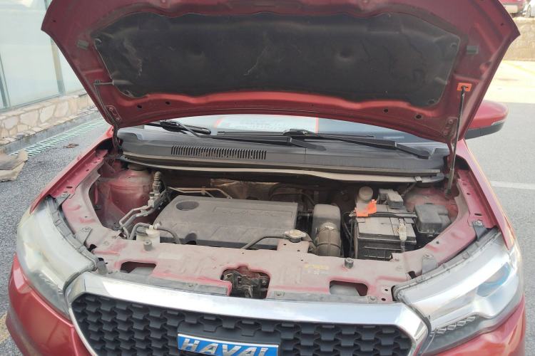 Used Haval H1 2016 Revised Version Blue Badge 1.5L AMT Luxury Edition Engine Bay
