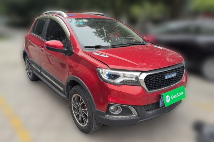 Used Haval H1 2016 Revised Version Blue Badge 1.5L AMT Comfort Edition Front Right 45 Deg