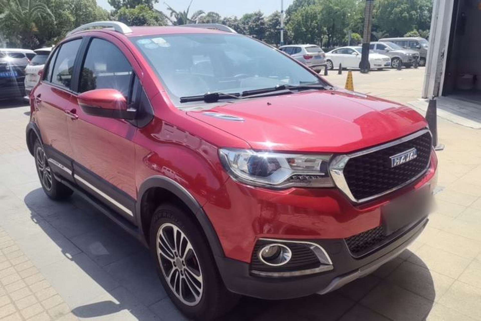Used Haval H1 2016 Revised Version Blue Badge 1.5L AMT Comfort Edition Front Right 45 Deg