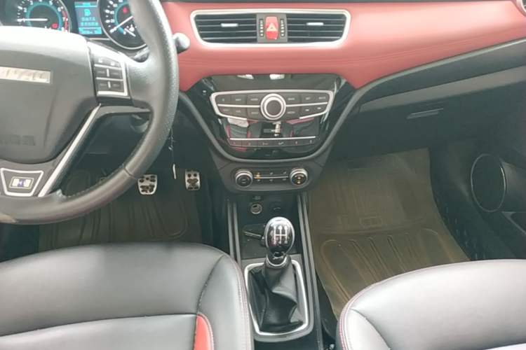 Used Haval H1 2016 Blue Label 1.5L Manual Luxury Model Gear Lever