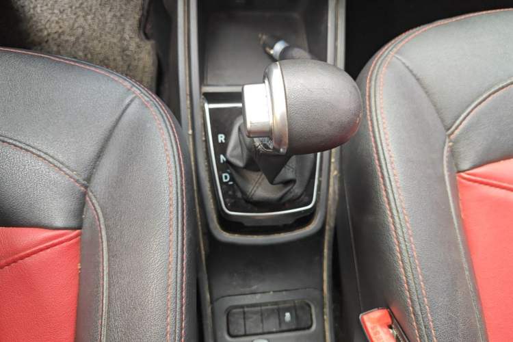 Used Haval H1 2016 Blue Label 1.5L AMT Luxury Model Gear Lever