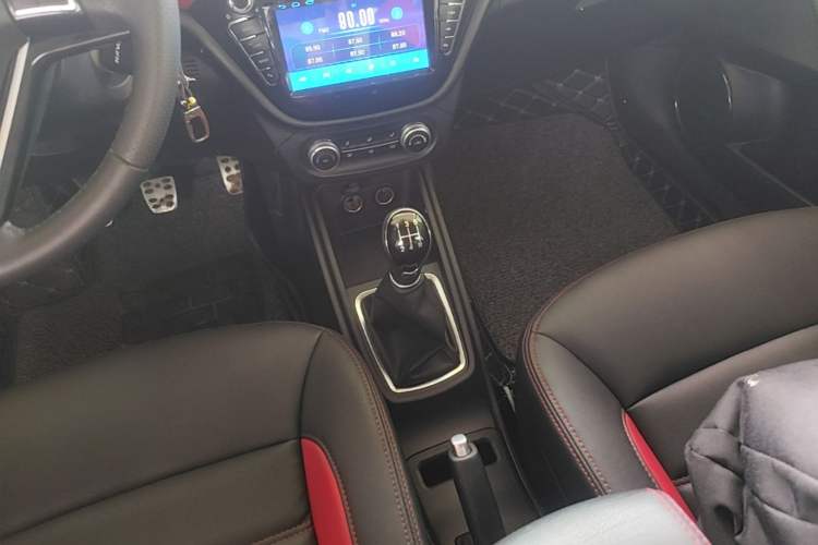 Used Haval H1 2016 Blue Label 1.5L Manual Urban Model Gear Lever