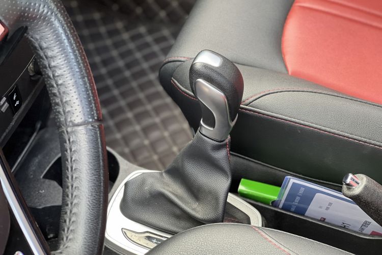 Used Haval H1 2016 Red-Label 1.5L AMT Luxury Model Gear Lever