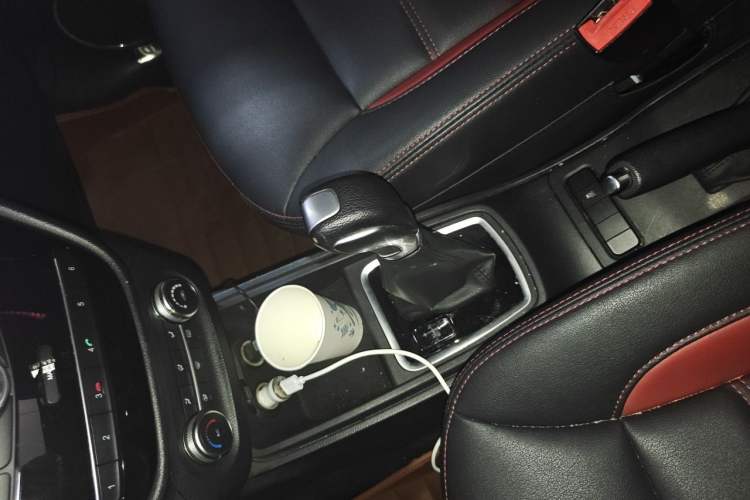Used Haval H1 2016 Blue Label 1.5L AMT Luxury Model Gear Lever