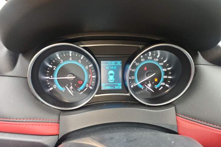 Used Haval H1 2016 Revised Version Blue Badge 1.5L AMT Luxury Edition Instrument Cluster