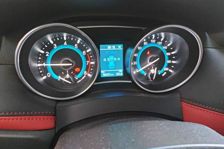 Used Haval H1 2016 Revised Version Blue Badge 1.5L AMT Luxury Edition Instrument Cluster