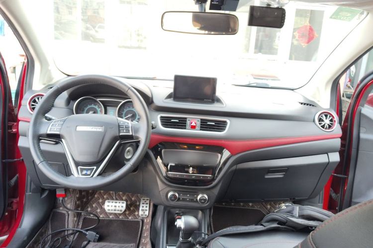 Used Haval H1 2016 Revised Version Blue Badge 1.5L AMT Luxury Edition Interior 2