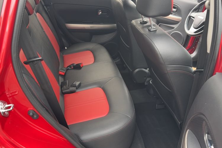 Used Haval H1 2016 Red-Label 1.5L AMT Luxury Model Interior 5