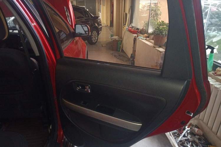 Used Haval H1 2016 Red Label 1.5L AMT Comfort Model Interior 6