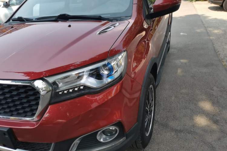 Used Haval H1 2016 Revised Version Blue Badge 1.5L Manual Comfort Edition Left Front Headlight