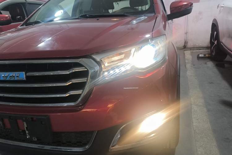 Used Haval H1 2016 Blue Label 1.5L AMT Luxury Model Left Front Headlight