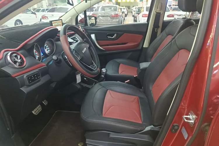 Used Haval H1 2016 Revised Version Blue Badge 1.5L AMT Luxury Edition Left Front Seat