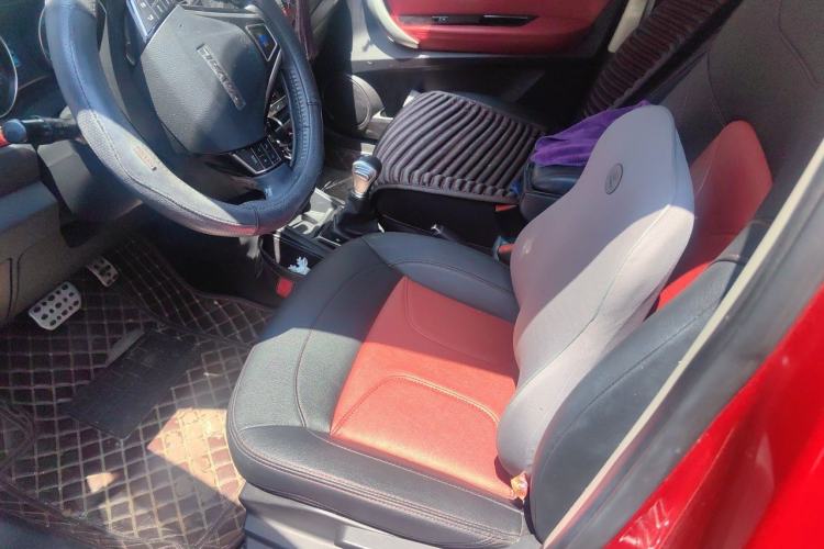 Used Haval H1 2016 Revised Version Blue Badge 1.5L AMT Comfort Edition Left Front Seat