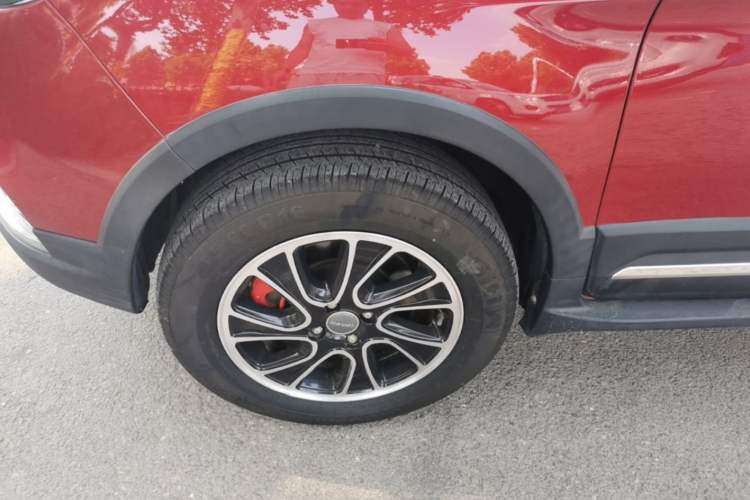 Used Haval H1 2016 Revised Version Blue Badge 1.5L Manual Comfort Edition Left Front Wheel Hub