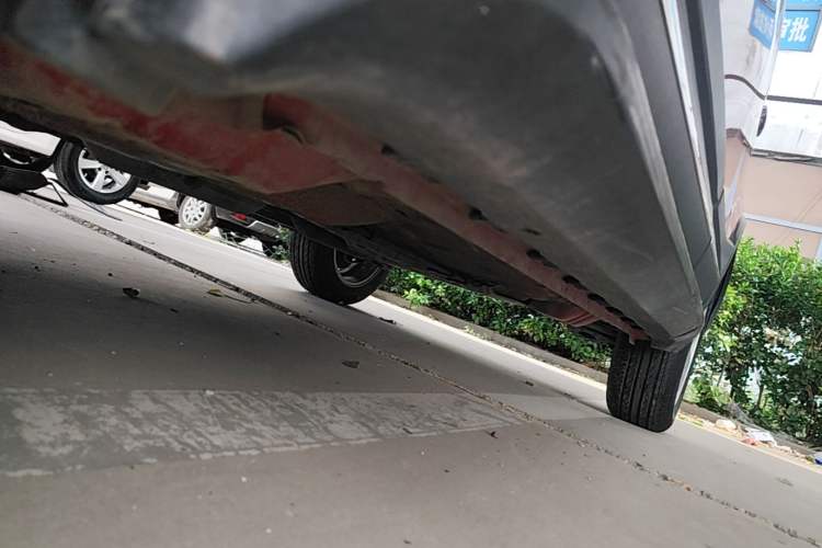 Used Haval H1 2016 Blue Label 1.5L Manual Urban Model Left Side Sill