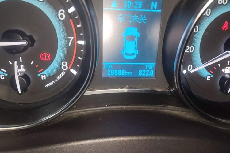 Used Haval H1 2016 Revised Version Blue Badge 1.5L AMT Luxury Edition Odometer Close Up