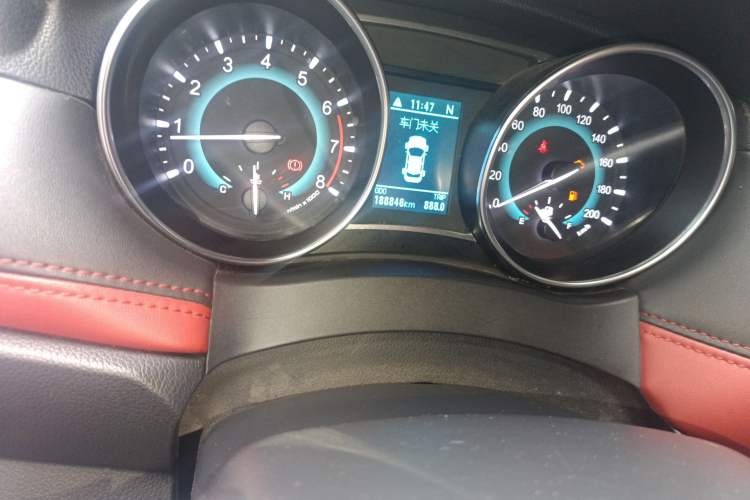 Used Haval H1 2016 Blue Label 1.5L AMT Urban Model Odometer Close Up