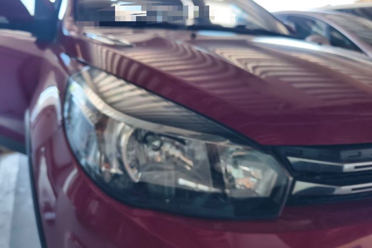Used Haval H1 2016 Red Label 1.5L AMT Comfort Model Right Front Headlight