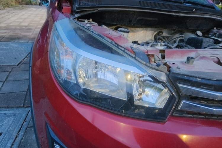 Used Haval H1 2016 Red Label 1.5L Manual Comfort Edition Right Front Headlight