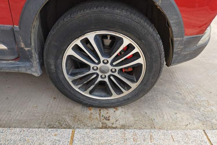 Used Haval H1 2016 Blue Label 1.5L AMT Luxury Model Right Front Wheel Hub