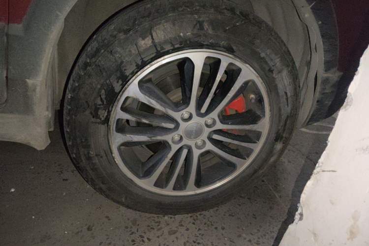 Used Haval H1 2016 Blue Label 1.5L AMT Luxury Model Right Front Wheel Hub