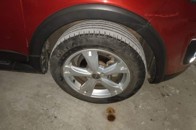 Used Haval H1 2016 Red-Label 1.5L AMT Luxury Model Right Front Wheel Hub