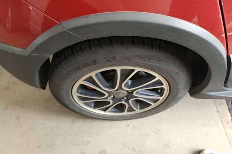 Used Haval H1 2016 Blue Label 1.5L Manual Luxury Model Right Rear Wheel Hub
