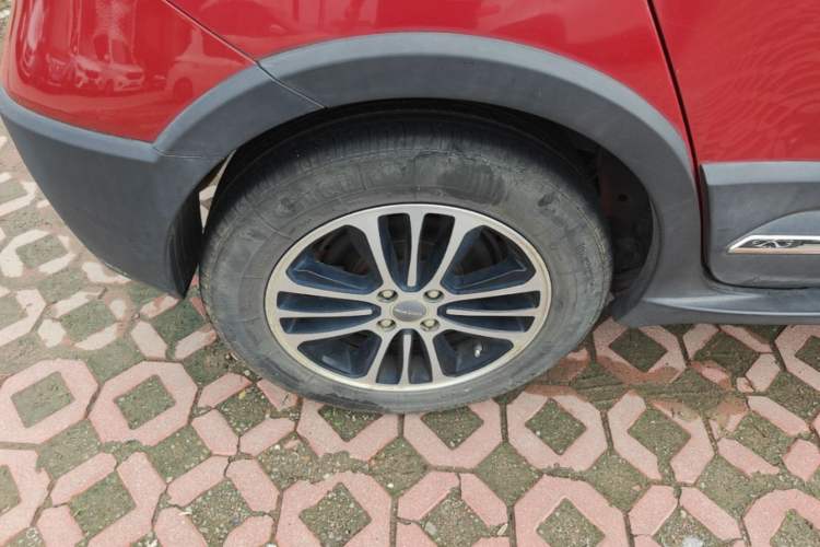 Used Haval H1 2016 Blue Label 1.5L Manual Luxury Model Right Rear Wheel Hub