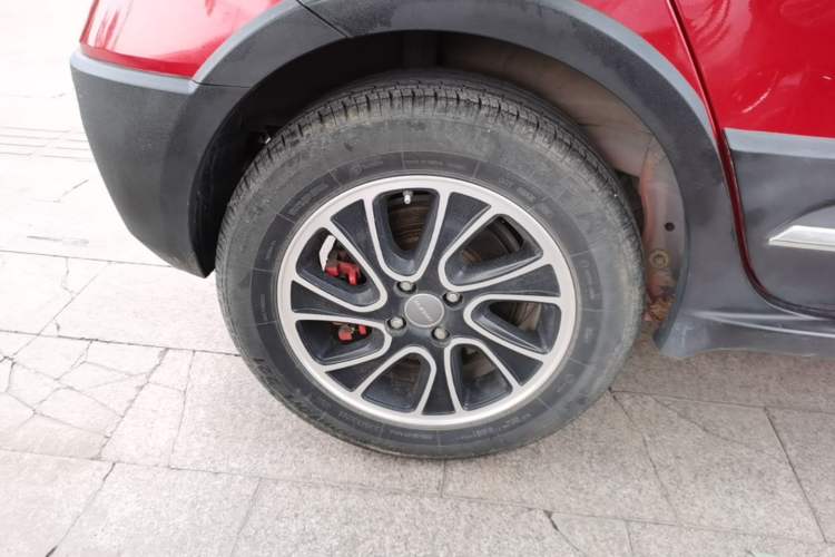 Used Haval H1 2016 Blue Label 1.5L AMT Luxury Model Right Rear Wheel Hub