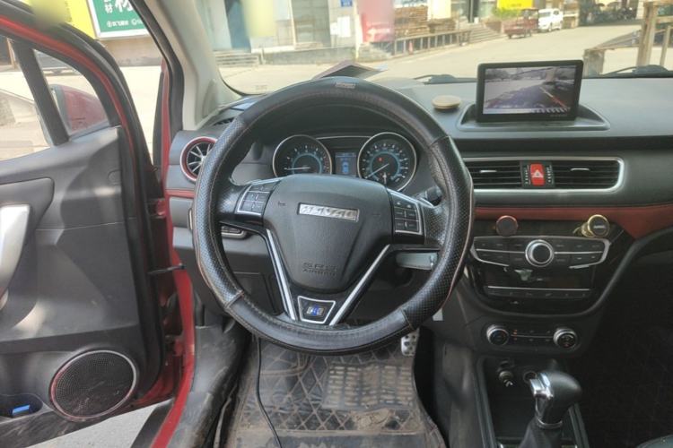 Used Haval H1 2016 Revised Version Blue Badge 1.5L AMT Luxury Edition Steering Wheel