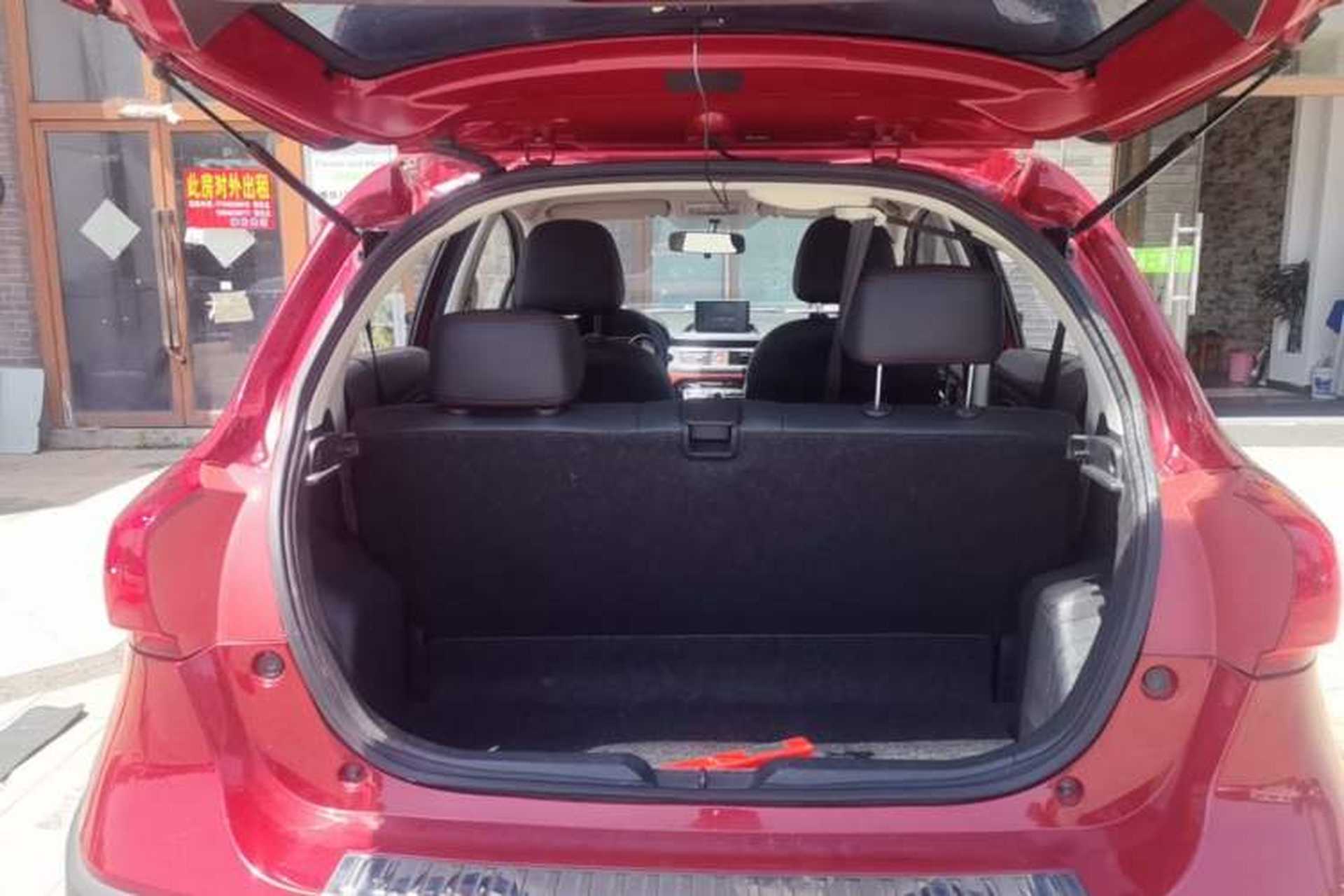 Used Haval H1 2016 Revised Version Blue Badge 1.5L AMT Comfort Edition Trunk