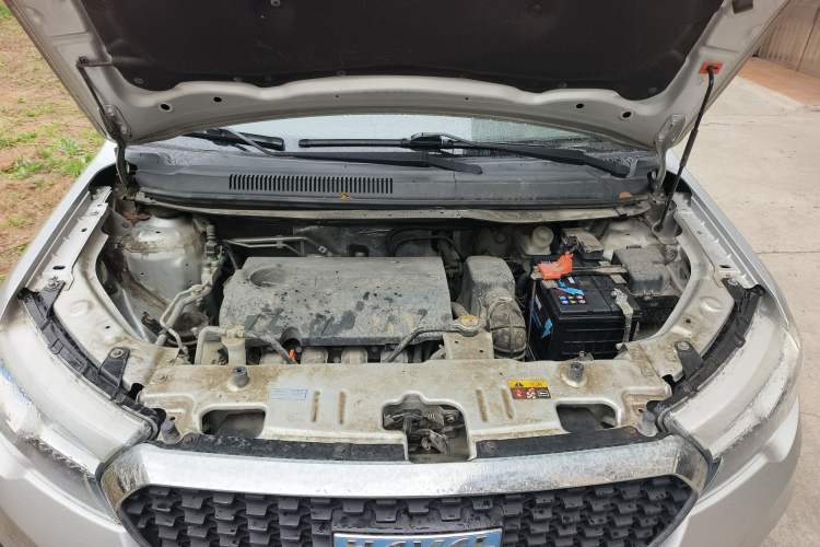 Used Haval H1 2016 Revised Version Blue Badge 1.5L AMT Luxury Edition Engine Bay