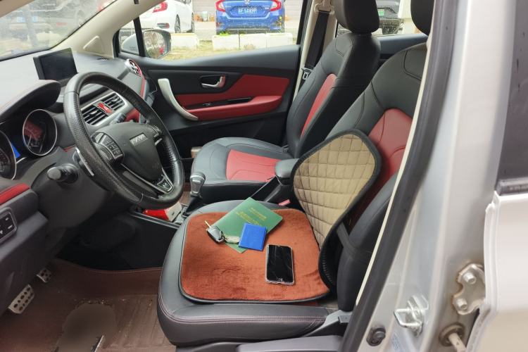 Used Haval H1 2016 Revised Version Blue Badge 1.5L AMT Luxury Edition Left Front Seat