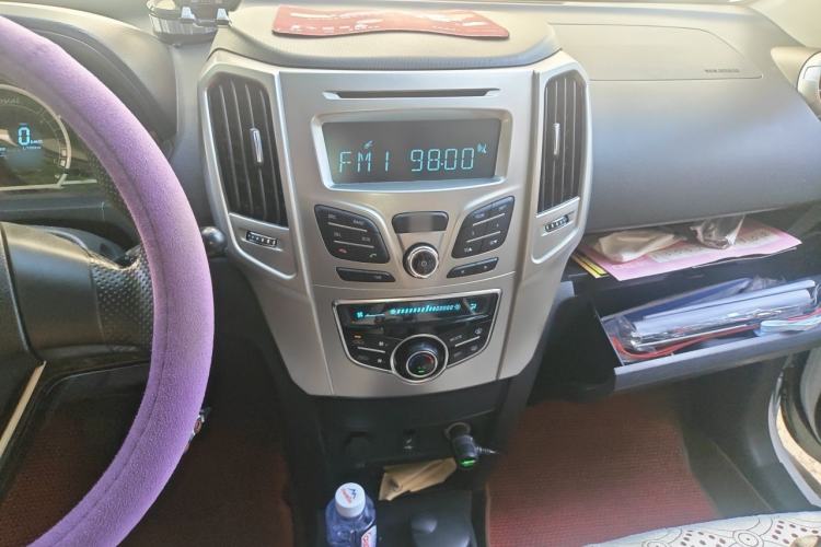Used Haval H1 2016 Red Label 1.5L Manual Standard Model Audio And AC Panel