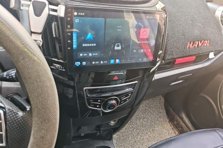 Used Haval H1 2016 Red Label 1.5L Manual Comfort Edition Audio And AC Panel